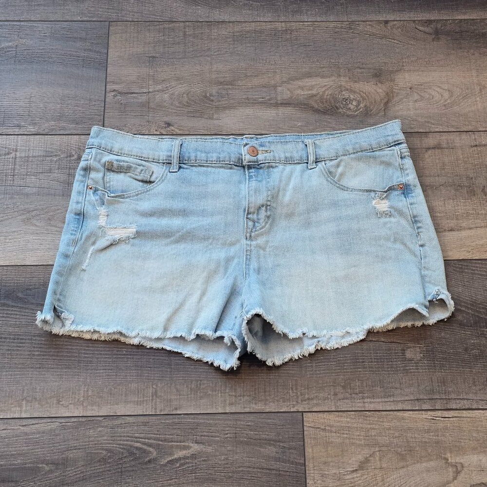 Old Navy Boyfriend Jean Shorts, Size: 16
